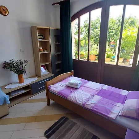 Cezar Апартаменты