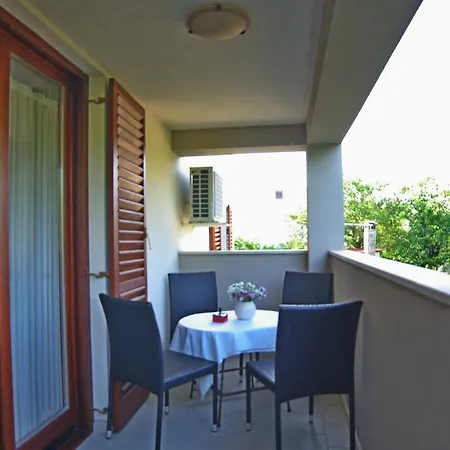 Apartman Cezar Vinkuran