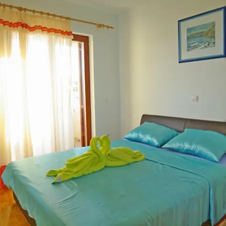 Apartament Cezar Vinkuran